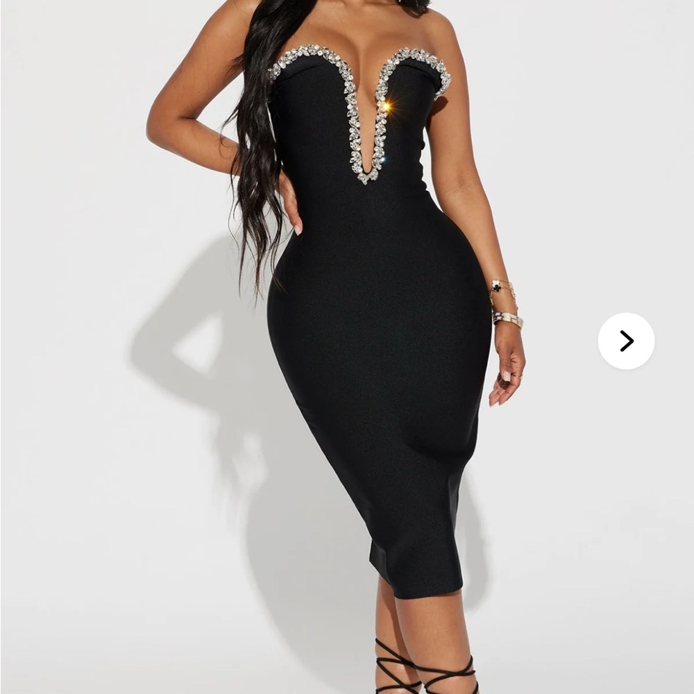 Fashion Nova Elegant Black Strapless Dress with Sparkling Accents